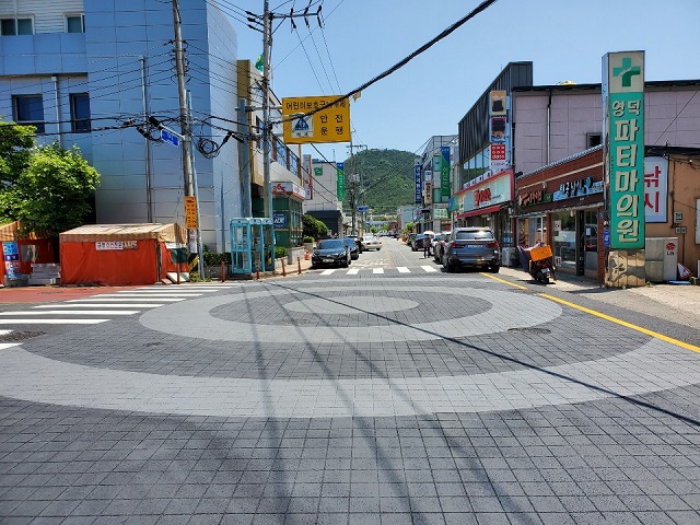 ▲ 영덕군(군수 이희진)은 ‘2020년 추계도로 및 지방도정비업무 평가’에서 최우수 기관으로 선정됐다.ⓒ영덕군