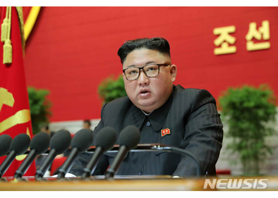 ▲ 김정은(사진) 북한 국무위원장이  지난 5~7일 진행된 노동당 8차 대회 사업총화(결산) 보고에서 핵잠수함 개발을 공식화했다.ⓒ뉴시스