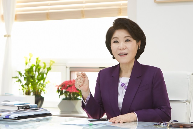 ▲ 조은희 서초구청장이 13일 자신의 페이스북을 통해 국민의힘 입당이나 합당을 통한 단일화 방식에 선을 그은 안철수 국민의당 대표를 향해 