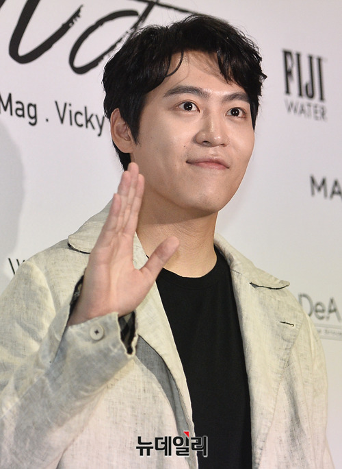 ▲ 가수 존박이 코로나19 확진 판정을 받아 가요계에 비상이 걸렸다. ⓒ뉴데일리