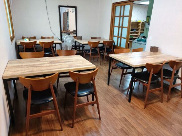 ▲ 달성군은 지역외식산업을 활성화하기 위해 관내 일반음식점 중 희망업소에 대해 기존의 좌식테이블을 입식테이블로 교체할 수 있도록 지원한다.ⓒ달성군