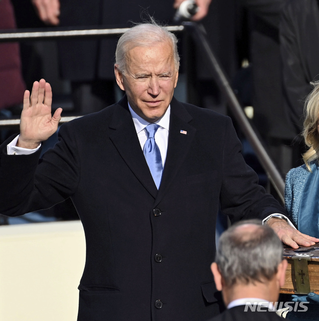 ▲ 취임 선서하는 바이든 미 대통령.ⓒ연합뉴스