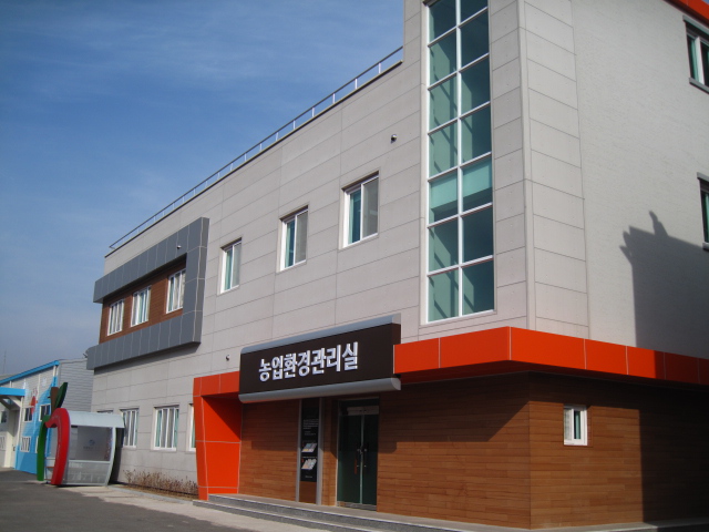 ▲ 영양군농업기술센터에서는 토양 기본 분석과 토양중금속, 농업용수, 퇴비부숙도 등을 무료로 분석해 농업인의 효율적인 토양관리로 농가 소득 증대에 크게 기여하고 있다.ⓒ영양군