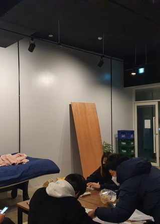 ▲ 지난해 12월 사회적 거리두기 2단계 격상 이후 대구시는 구·군 공무원 및 경찰과 함께 합동점검반을 구성, 코로나19 방역수칙 이행 여부에 대한 점검을 지속해서 실시하고 있다.ⓒ대구시