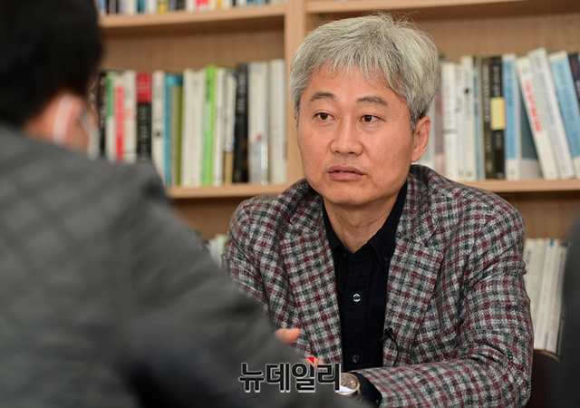 ▲ 김근식 후보는 28일 서울 송파구 사무실에서 본지와 만나 