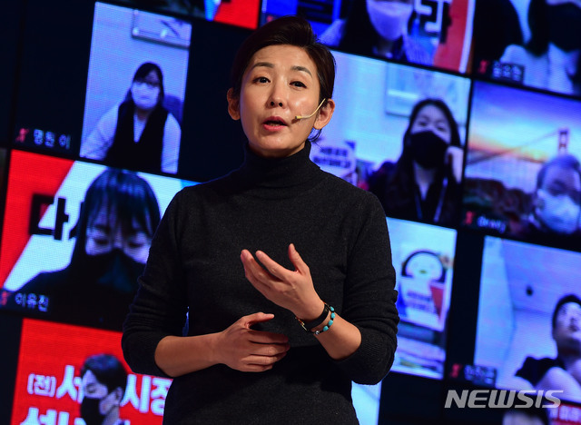 ▲ 나경원·오세훈 국민의힘 서울시장 예비후보들이 '월성 원전' 문제를 지적한 김종인 비상대책위원장에게 '법적 조치'까지 거론한 청와대를 30일 강력 비판했다. 사진은 29일 서울 용산구 백범김구기념관에서 열린 '국민의힘 서울시장후보 비전스토리텔링 PT(프레젠테이션)'에 참석해 발언하는 나경원 예비후보. ⓒ뉴시스