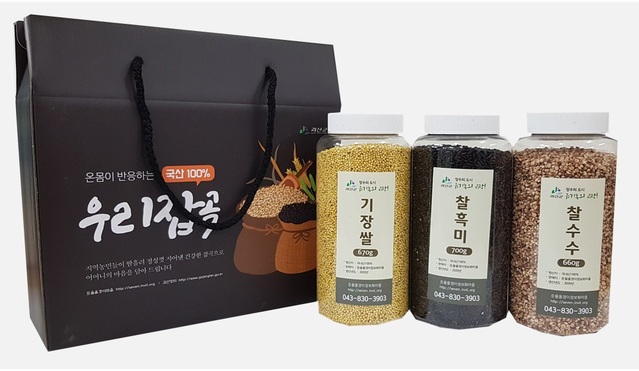 ▲ 둔율 정보화마을에서 추석을 맞아 출시한 잡곡세트.ⓒ괴산군