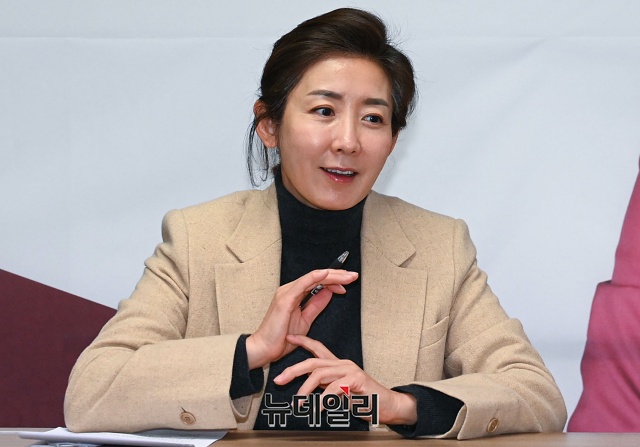 ▲ 나경원 국민의힘 서울시장 예비후보가 3일 오전 서울 여의도 선거캠프 사무실에서 본지와 만나 