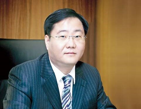 ▲ 정몽진 KCC회장이 대기업집단 지정자료 허위제출 혐의로 검찰 조사를 받게 됐다 ⓒKCC 자료