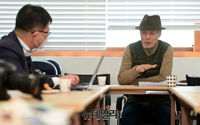 ▲ 조용호 '나라지킴이고교연합' 공동대표가 지난 8일 이 단체 사무실에서 뉴데일리와 인터뷰하고 있다. ⓒ정상윤 기자