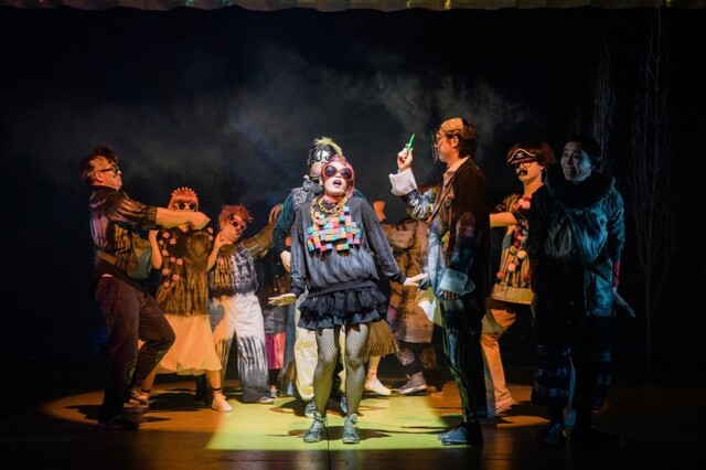 ▲ '2020 FESTIVAL TOKYO' 공식 초청작 '신의 막내딸 아네모네' 공연 사진.ⓒ경기도극단