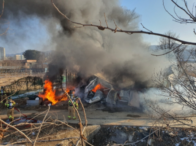 ▲ 청주 평촌동 염소농장 화재.ⓒ충북도소방본부