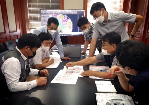 ▲ 프리콘회의 모습. ⓒ 우미건설