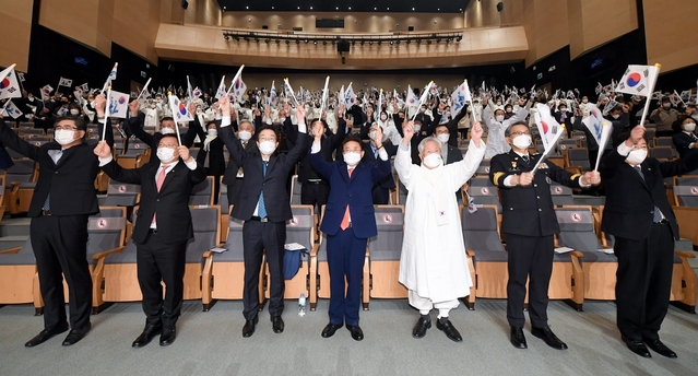 ▲ 경북도는 3월 1일 오전 10시에 경북도청 동락관에서 제102주년 3․1절 기념행사를 열고 선열들의 숭고한 나라사랑 정신을 기렸다.ⓒ경북도