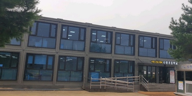 ▲ 세종시교육청이 전국 최초 무상으로 도입해 의양초등학교에 설치한 모듈러 교실.ⓒ세종시교육청