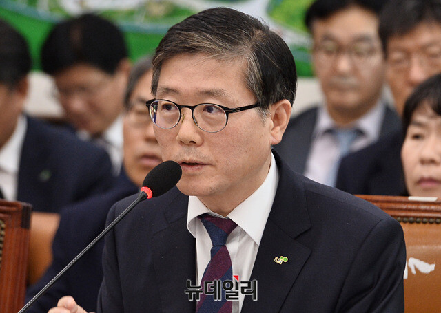 ▲ 변창흠 국토교통부 장관이 12일 국회에 출석해 한국토지주택공사(LH) 직원들의 3기 신도시 투기 의혹 관련 