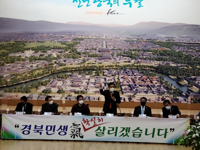 ▲ 주낙영 경주시장이 ‘새바람 행복버스 현장 간담회’에서 인사말을 하고 있다.ⓒ뉴데일리