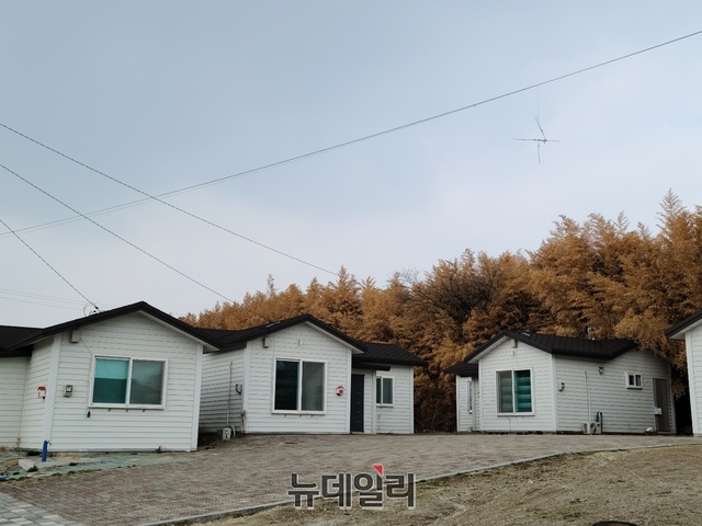 ▲ 세종시 국가산업단지 내 지어진 조립식 건물.ⓒ이길표 기자