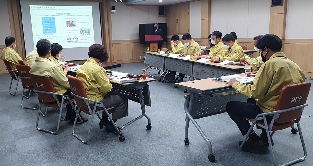 ▲ 울진군(군수 전찬걸)은 ‘저출산고·령화 사회 대응 인구정책’ 연구용역 착수보고회를 가졌다.ⓒ울진군