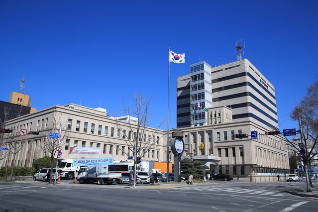 ▲ 대구시의회가 시의원, 사무처 직원 등 관계자 173명 전원에 대해 코로나19 전수검사를 진행했고, 19일 검사자 전원 음성판정을 받았다고 밝혔다.ⓒ대구시의회