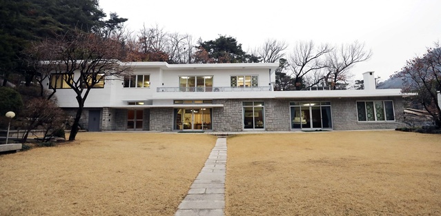 ▲ 고(故) 정주영 현대그룹 명예회장이 살던 서울 청운동 옛 자택 ⓒ현대자동차그룹