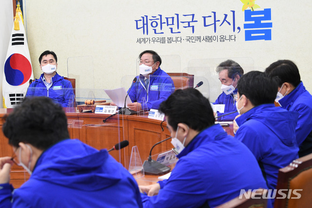 ▲ 김태년 더불어민주당 중앙선대위 상임선대위원장이 22일 오전 서울 여의도 국회에서 열린 중앙선거대책위원회의에서 발언하고 있다. ⓒ뉴시스