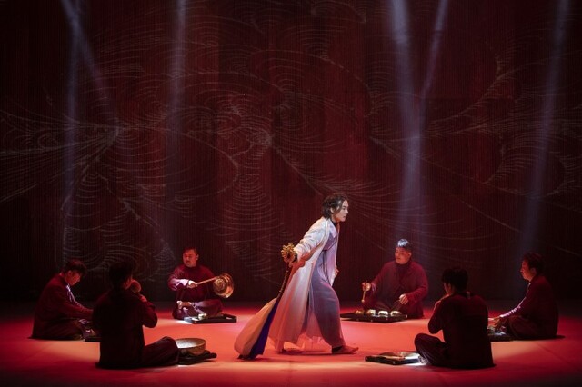 ▲ 정동극장 예술단 창단공연 '시나위 몽' 공연 장면.ⓒ정동극장