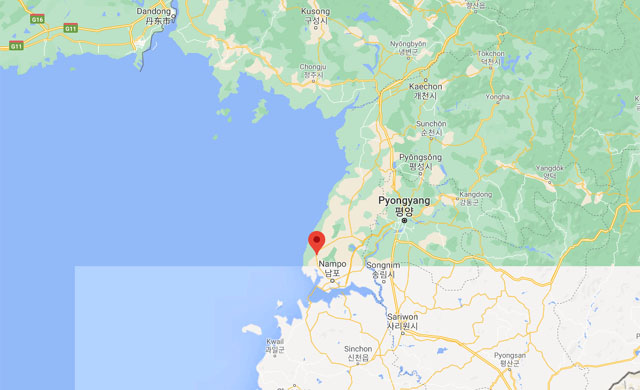 ▲ 북한이 21일 새벽 순항미사일을 발사한 곳으로 추정되는 지역. 평안남도 온천군은 남포시와 붙어 있다. ⓒ구글 지도 캡쳐.