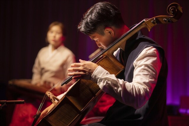 ▲ '청춘만발' 전년도 올해의 아티스트 선정팀인 첼로가야금.ⓒ국립정동극장