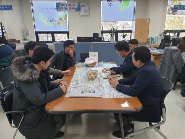 ▲ 경북 영주시(시장 장욱현)가 인허가 민원에 대한 주민 고충 해결을 위해 주민들 곁으로 한 발 더 다가서는 ‘찾아가는 인허가 민원상담 서비스’를 오는 5월 초에 실시한다고 밝혔다.ⓒ영주시