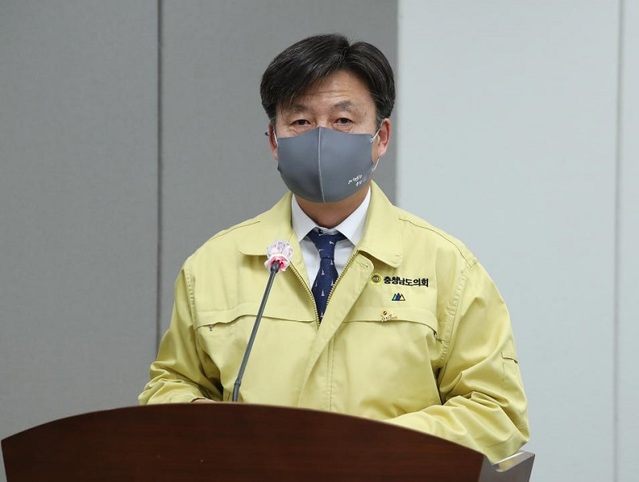 ▲ 이공휘 충남도의원이 충남도의회 임시회에서 질의를 하고 있다.ⓒ충남도의회