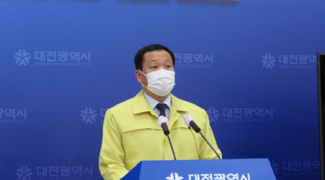 ▲ 대전시 지용환시민공동체국장이 5일 친환경농산물 공급대행업체 수수료 25% 확정했다고 밝혔다.ⓒ대전시