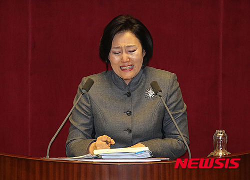 ▲ 박영선 더불어민주당 서울시장 후보가 캠프 인사들 사이에서 제기되는 중대결심에 대해 