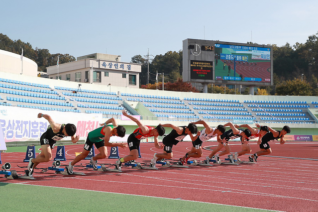 ▲ 예천군(군수 김학동) 공설운동장에서 20일부터 22일까지 제25회 전국실업육상경기선수권대회 겸 제75회 전국대학대항육상경기대회가 개최된다.ⓒ예천군