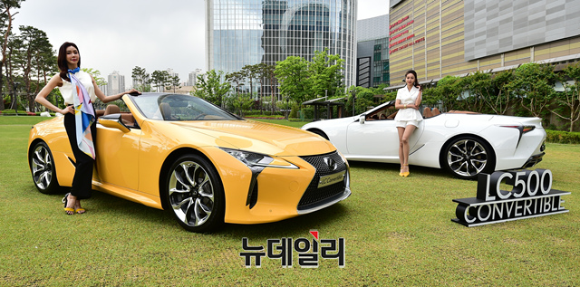 ▲ ‘LC 500 컨버터블’ ⓒ이종현 기자