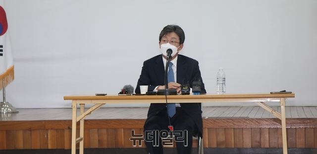 ▲ 국민의힘 유승민 전 의원이 고향인 대구를 찾아 차기 대선이 2% 내외 박빙의 승부가 될 것이라며 대선에서 모든 것을 쏟아 붇겠다고 강조했다.ⓒ뉴데일리