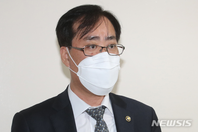 ▲ 박준영 해양수산부 장관 내정자가 16일 서울 종로구 정부서울청사에서 소감을 밝히고 있다. ⓒ뉴시스