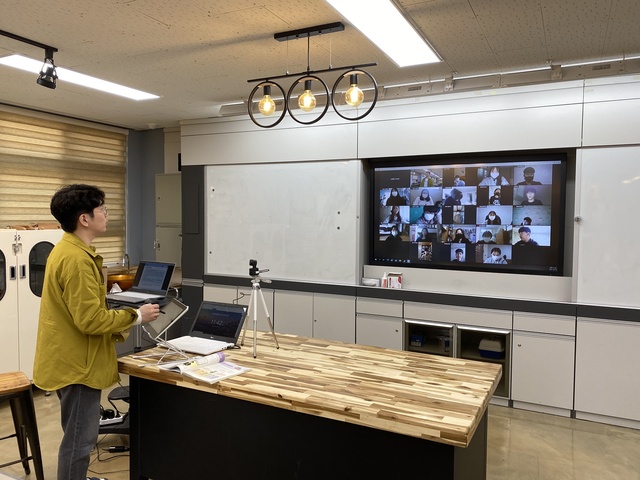 ▲ 경북교육청(교육감 임종식)은 미래 교육 변화에 대비한 교육부 공모 사업인 ‘에듀테크 활용 교육혁신 사업’에 구미고등학교와 안동고등학교가 선정돼 총 6억 2000만 원을 지원한다.ⓒ경북교육청