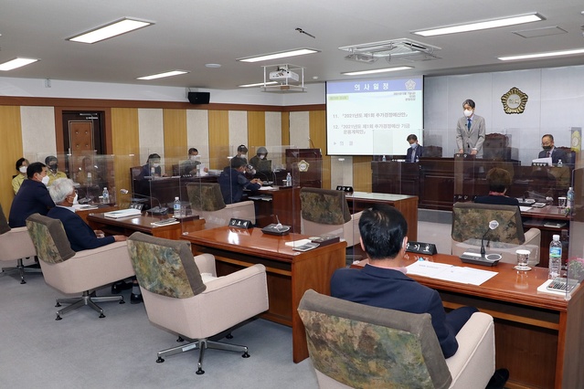 ▲ 청도군의회(의장 김수태)는 지난 4일 제273회 임시회 1차 본회의를 개회해 7일까지 4일간의 일정으로 임시회를 진행했다.ⓒ청도군의회