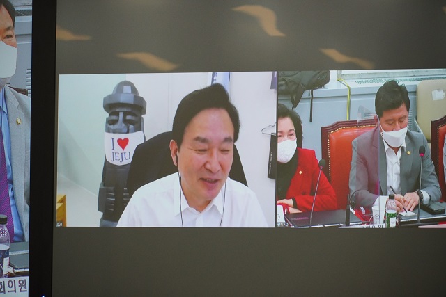 ▲ 원희룡 제주도지사가 12일 오전 국회에서 열린 국민의힘 초선의원 모임 '명불허전 보수다'에서 강연을 하고 있다.ⓒ원희룡 제주도지사측 제공