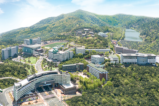 ▲ 대구한의대학교(총장 변창훈)가 교육부와 한국대학교교육협의회가 주관하는 ‘2021년 고교교육 기여대학지원사업’ 4년 연속 선정됐다.ⓒ대구한의대