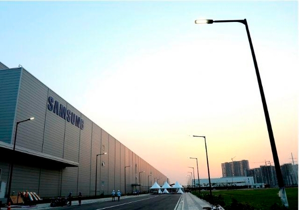 ▲ 삼성전자 인도 노이다 공장 전경. ⓒ삼성전자