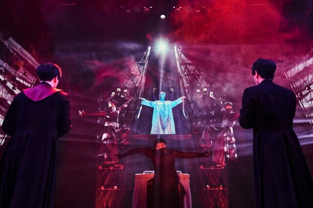 ▲ 뮤지컬 '검은 사제들' 공연 장면.ⓒ알앤디웍스