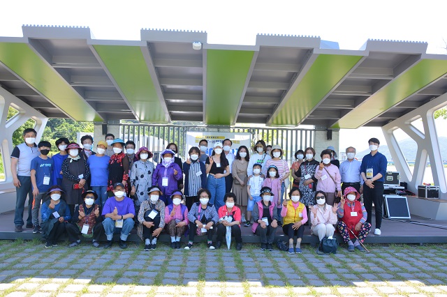 ▲ 의성군은 예술가 일촌맺기 ‘청춘(Youth) 원데이 클래스’를 개최했다.ⓒ의성군