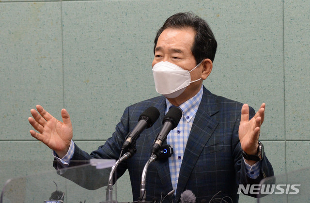 ▲ 정세균 전 국무총리가 22일 자신의 페이스북에 윤석열 전 검찰총장을 비판하며 검찰개혁을 주장했다. ⓒ뉴시스