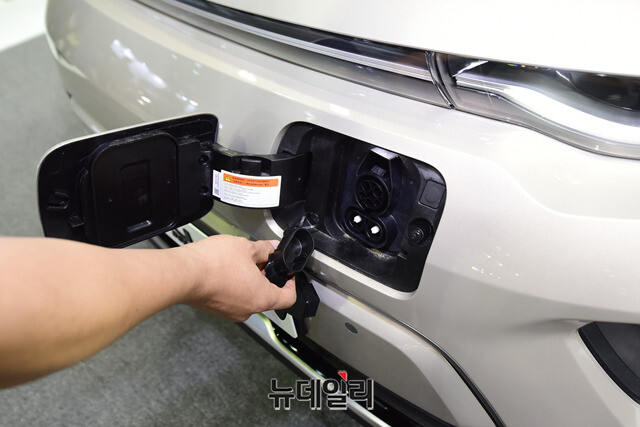 ▲ 전기 자동차 충전 ⓒ뉴데일리DB