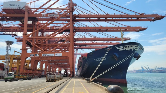 ▲ ‘HMM 오클랜드’ 호 ⓒHMM(옛 현대상선)