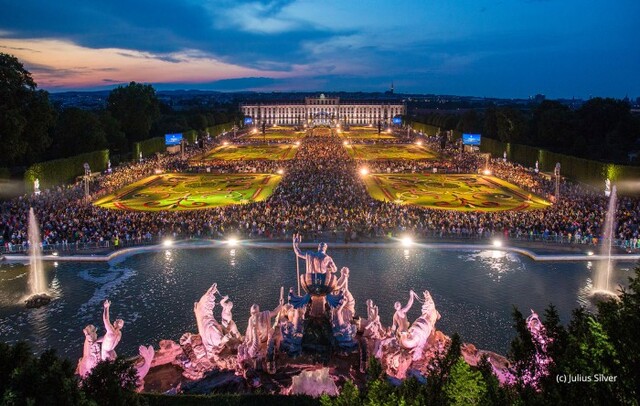 ▲ 2021 '빈 필하모닉 여름음악회' 스틸 이미지.ⓒ메가박스