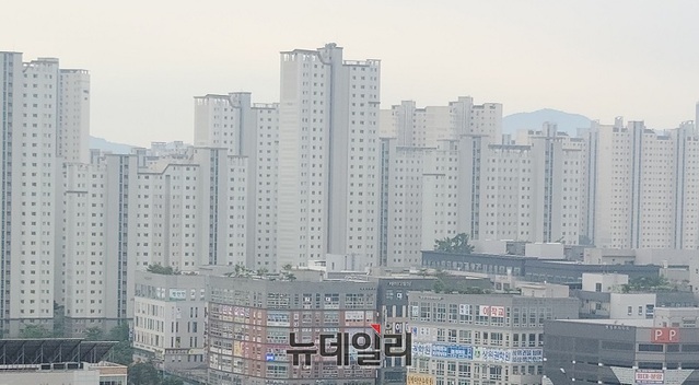 ▲ 세종시가 정부가 특공 폐지 결정과 관련, 이전기관 주거대책 마련을 촉구했다.(신도시 모습)ⓒ이길표 기자