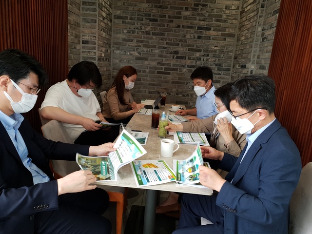 ▲ 경상북도는 27일 의성군 안계면사무소에서 지방소멸 대응 자문위원회인 워킹그룹 회의를 개최하고, ‘이웃사촌 시범마을’ 현장을 방문했다.ⓒ경북도